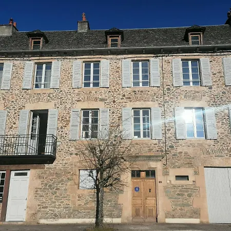 Les Pieds Dans L'olt - Ultreia Bed & Breakfast *
