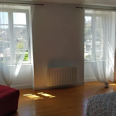 Frühstückspension Les Pieds Dans L'olt - Ultreia *