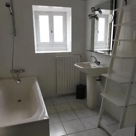 Les Pieds Dans L'olt - Ultreïa Couette-café Estaing (Aveyron)